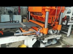 निर्माण के लिए औद्योगिक इस्पात झंझरी का लदान और परिवहन