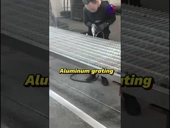 ड्राइववे निर्माण स्थल के लिए स्टेप प्लेट सादा स्टेनलेस स्टील ग्रिट्स