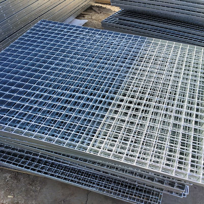 Catwalk Anti Corrosion Serrated Type Grating Heavy Duty Construction Galvanized