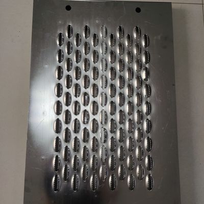 वॉकवे के लिए उच्च टिकाऊपन विरोधी पर्ची ग्रेटिंग स्क्वायर