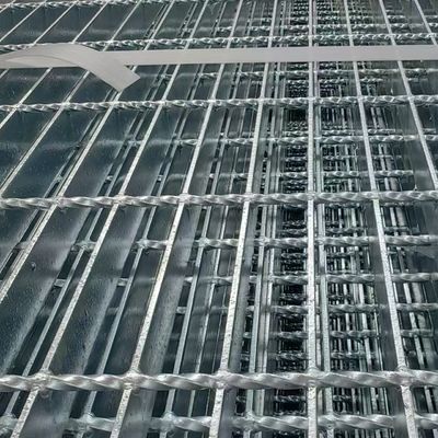 3 मिमी क्रॉस बार एंटी जंग स्टील ग्रिटिंग फ्लैट स्टील ग्रिटिंग