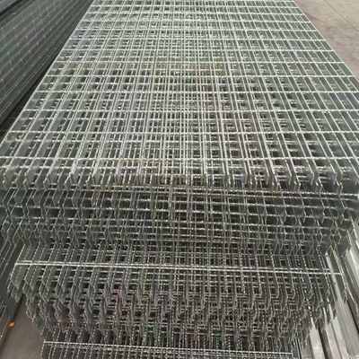 प्रेस-लॉक्ड स्टील ग्रिटिंग्सः सुरक्षित, स्थिरता के लिए कसकर फिट