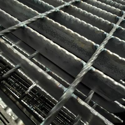 पीवीडीएफ चित्रित शक्ति औद्योगिक इस्पात ग्रिटिंग प्लेट 8 मिमी असर पट्टी