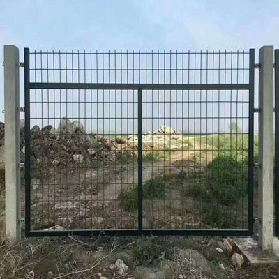 1.2 मीटर पोस्ट ऊंचाई वेल्डेड मेष बाड़ स्टील पोस्ट और 50x50 मिमी आकार के साथ