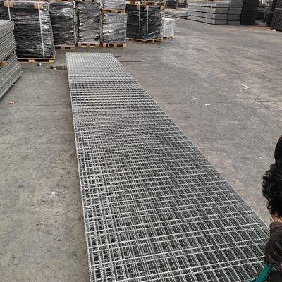 सादा दागदार स्टील ग्रिटिंग भारी शुल्क भार वहन क्षमता 2mm-5mm मोटाई