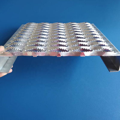 Aluminum 5052 Perforated 4mm Thickness Diamond Grip Grating